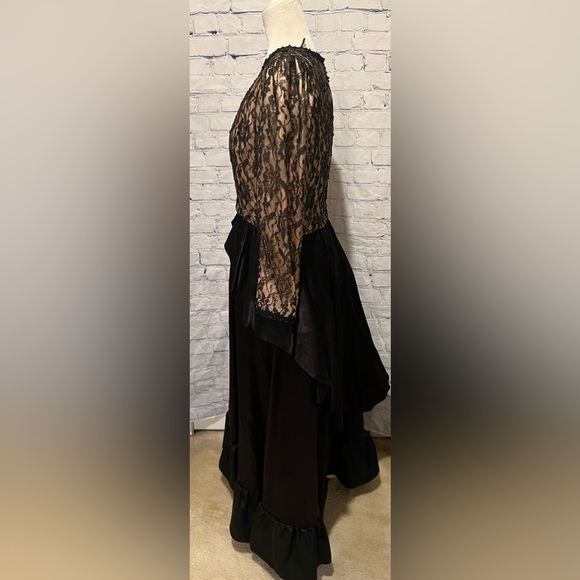 Scott McClintock vintage black gold lace long sleeve formal Gown dress size 12 - Picture 4 of 11